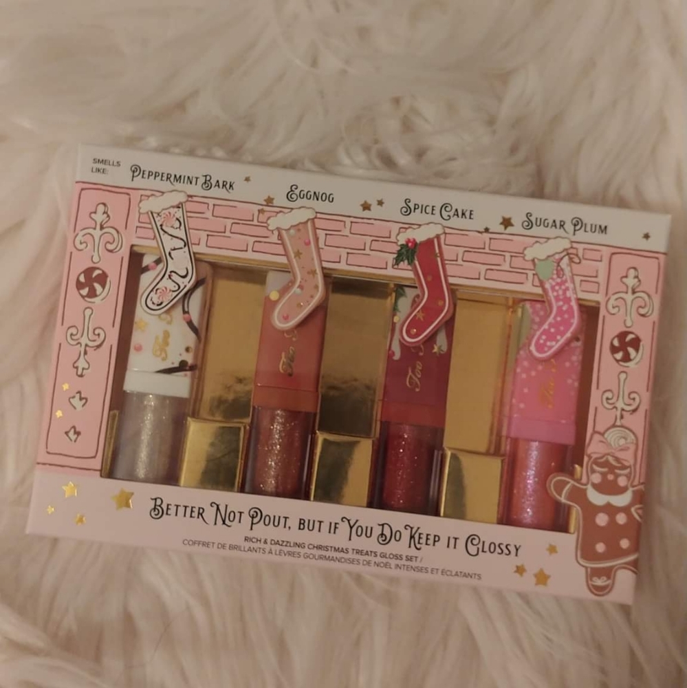 💋FIRM! NWT TOO FACED BETTER NOT POUT BUT IF YOU DO KEEP IT GLOSSY MINI SET